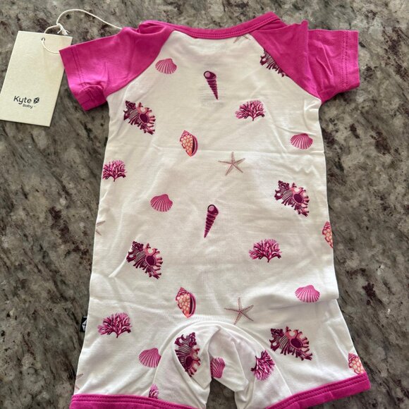 Kyte Baby Shortalls - Baby Girl Seashell Print Shortalls – Size 3-6M | NWT 🐚✨ - Picture 4 of 6